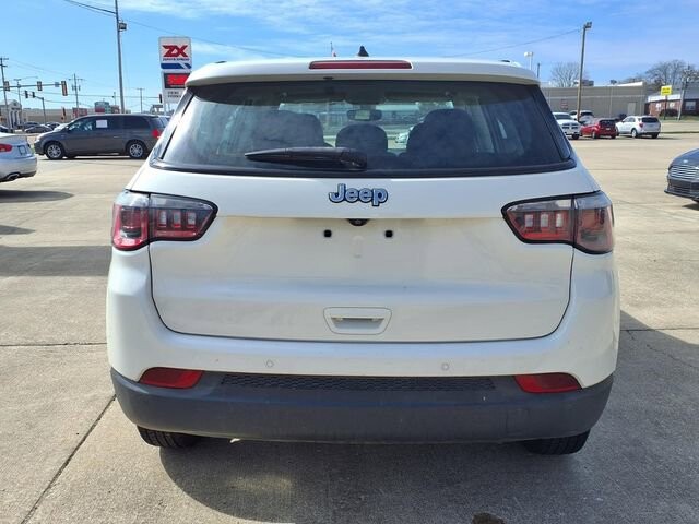 2018 Jeep Compass in Troy, IL 62294-1376 - 18084290 23