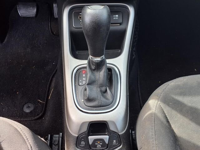 2018 Jeep Compass in Troy, IL 62294-1376 - 18084290 9