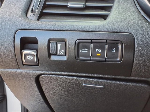 2014 Chevrolet Impala in Troy, IL 62294-1376 - 18084291 16