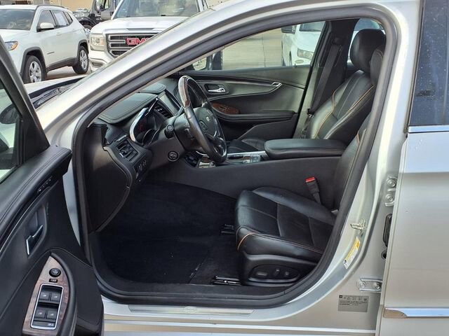 2014 Chevrolet Impala in Troy, IL 62294-1376 - 18084291 22