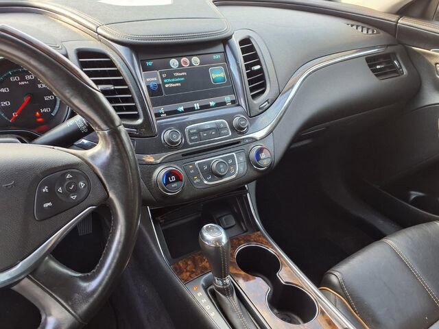 2014 Chevrolet Impala in Troy, IL 62294-1376 - 18084291 4