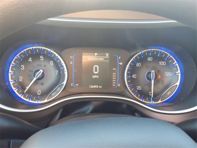 2017 Chrysler Pacifica in Troy, IL 62294-1376 - 18084292 10