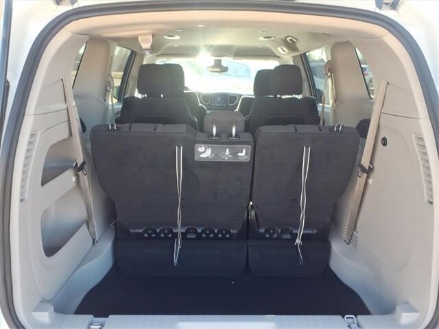 2017 Chrysler Pacifica in Troy, IL 62294-1376 - 18084292 28