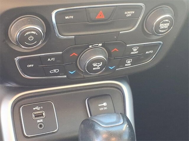 2020 Jeep Compass in Troy, IL 62294-1376 - 18084293 8