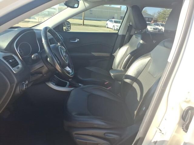 2020 Jeep Compass in Troy, IL 62294-1376 - 18084293 23