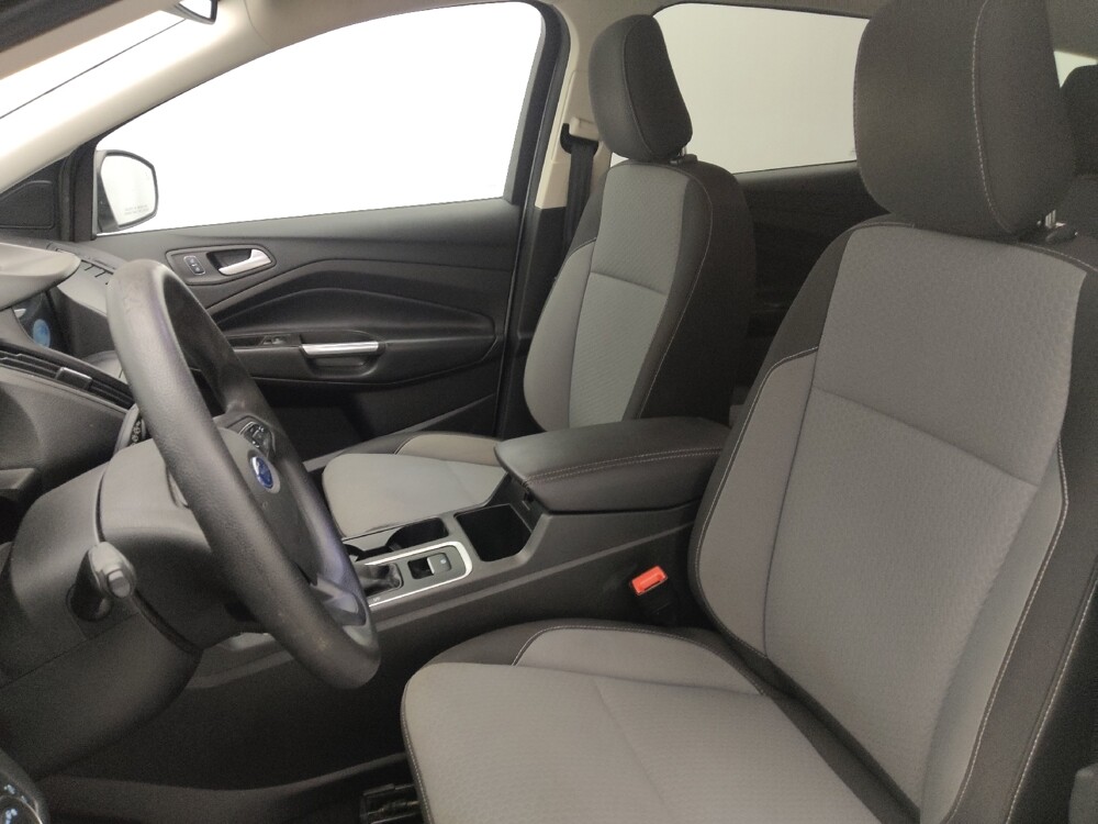 2019 Ford Escape in Hialeah, FL 33014 - 18084310 17