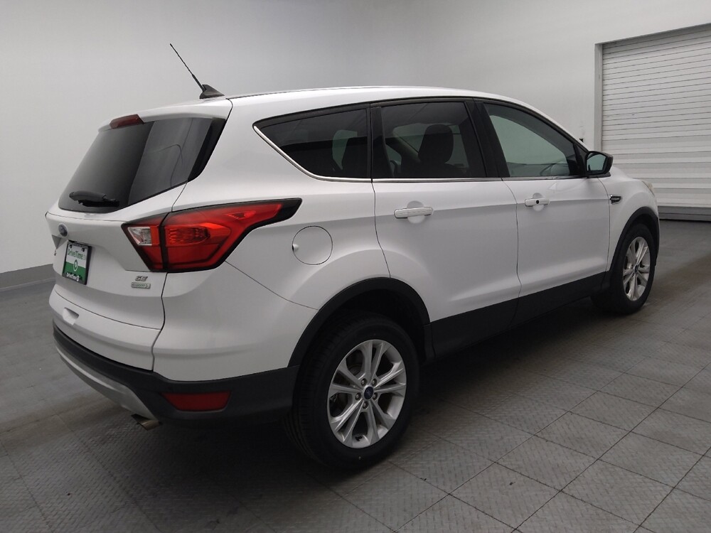 2019 Ford Escape in Hialeah, FL 33014 - 18084310 10