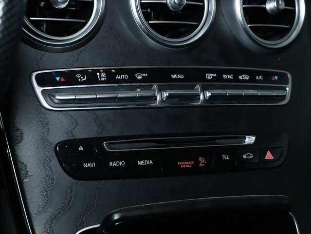 2018 Mercedes-Benz GLC 300 in Bedford, OH 44146 - 18084312 28