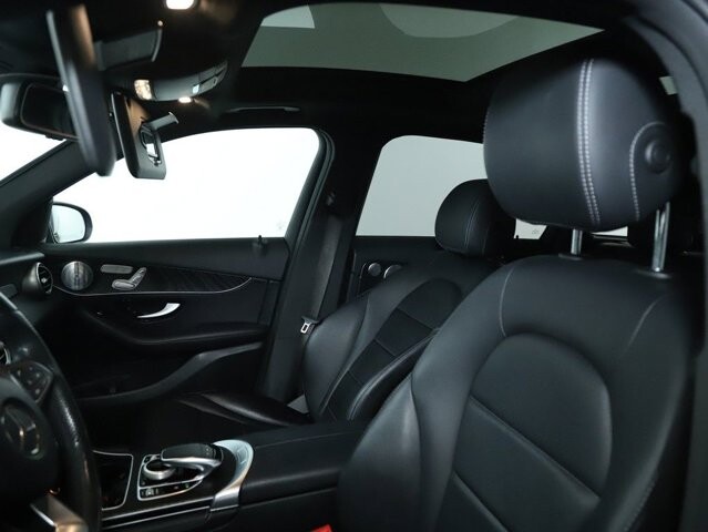 2018 Mercedes-Benz GLC 300 in Bedford, OH 44146 - 18084312 21