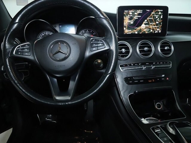 2018 Mercedes-Benz GLC 300 in Bedford, OH 44146 - 18084312 30