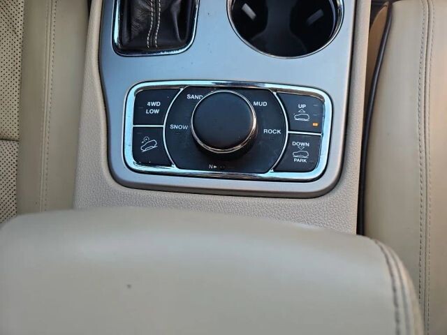 2017 Jeep Grand Cherokee in Wadena, MN 56482 - 18084317 25