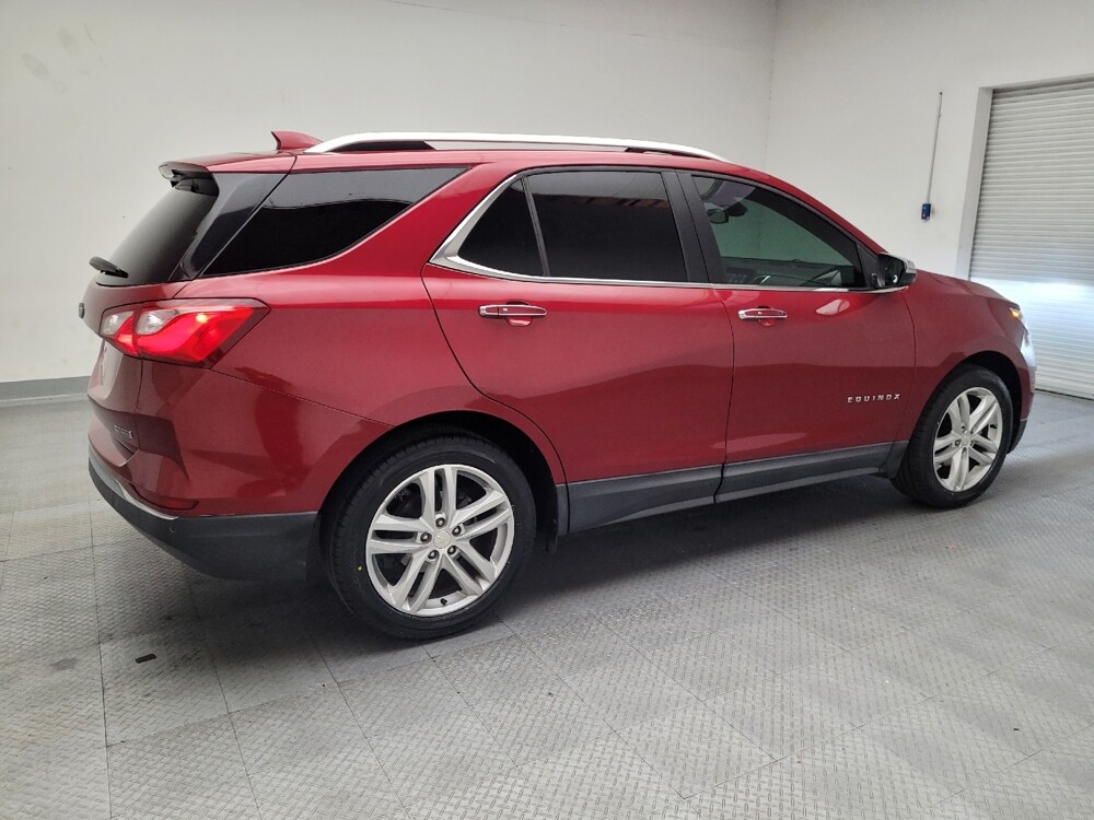 2018 Chevrolet Equinox in Downey, CA 90241 - 18084321 10