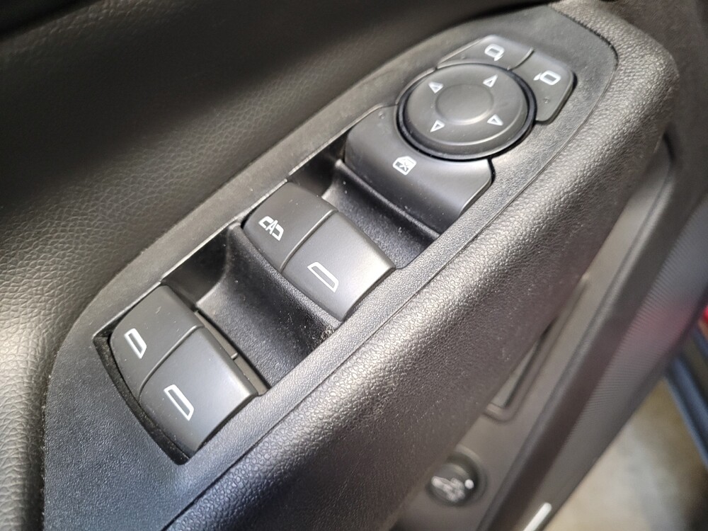 2018 Chevrolet Equinox in Downey, CA 90241 - 18084321 27