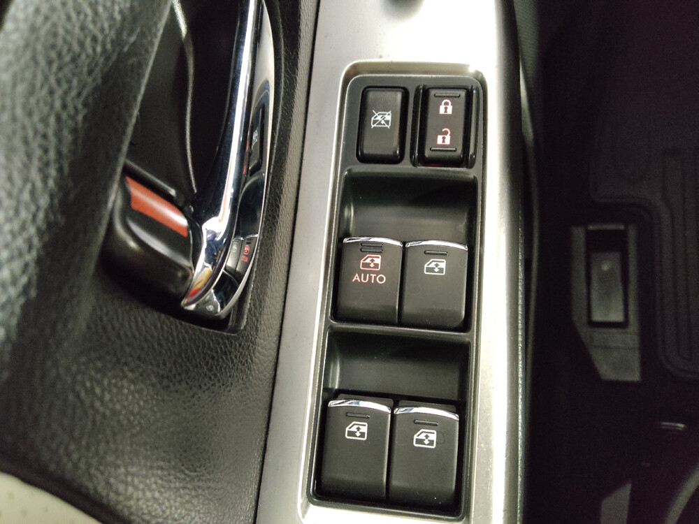 2017 Subaru Crosstrek in Stone Mountain, GA 30083 - 18084323 27