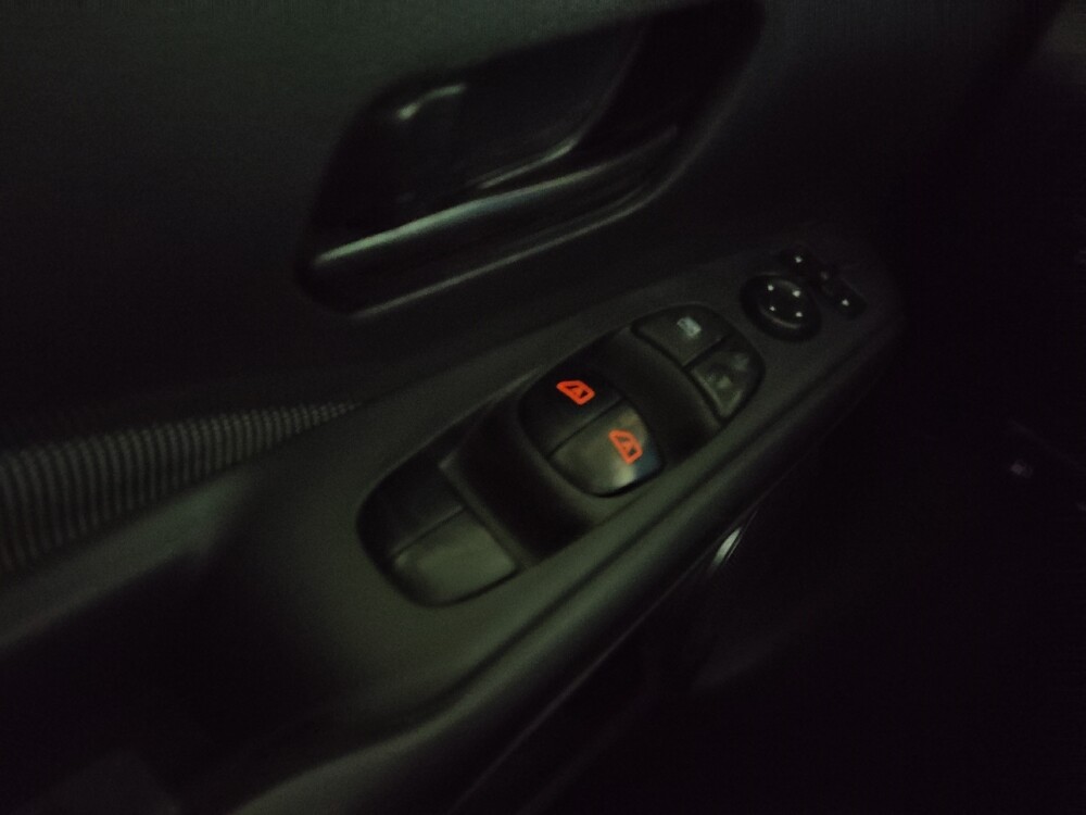 2020 Nissan Kicks in Stone Mountain, GA 30083 - 18084334 27