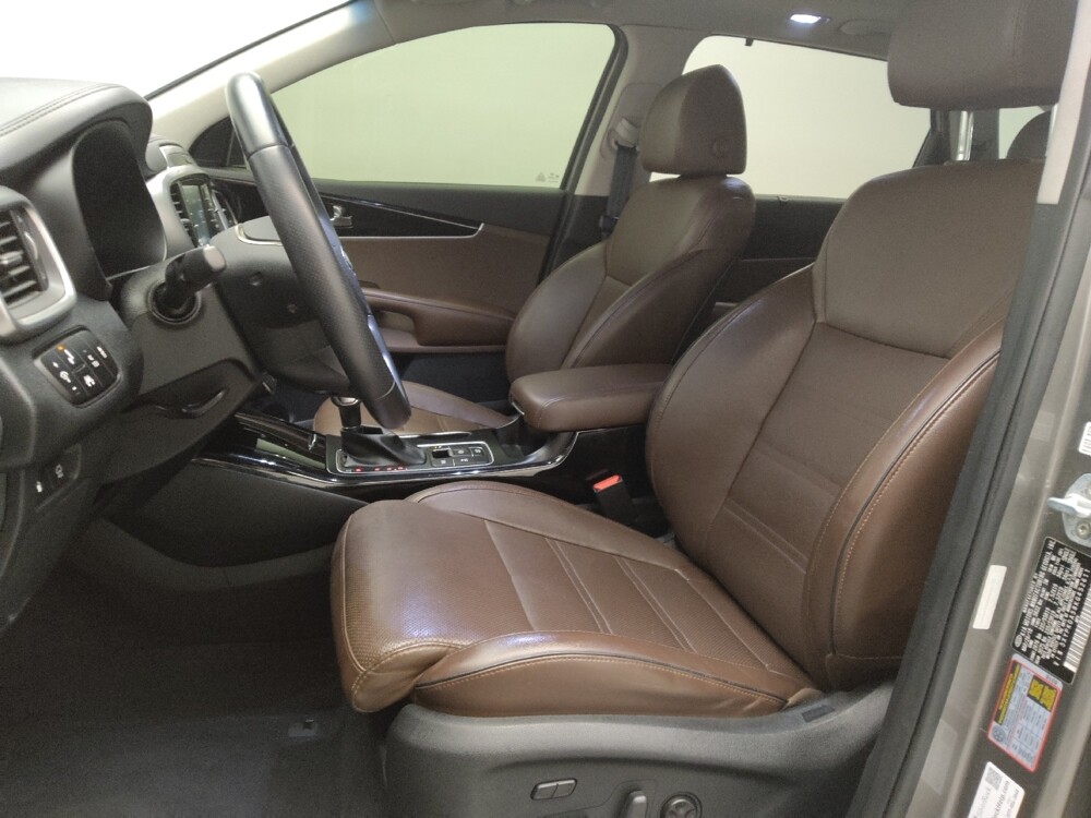 2019 Kia Sorento in Plano, TX 75074 - 18084335 17