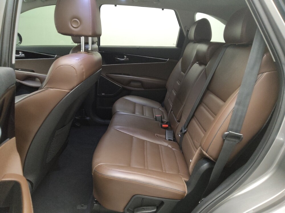 2019 Kia Sorento in Plano, TX 75074 - 18084335 18