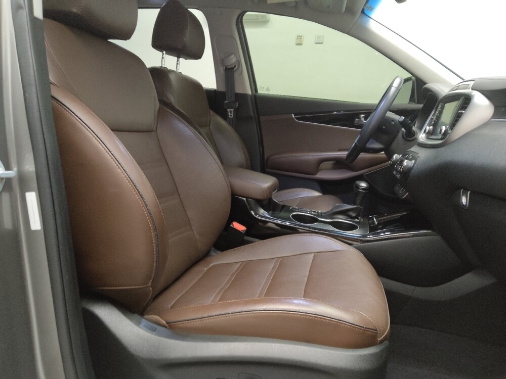 2019 Kia Sorento in Plano, TX 75074 - 18084335 21