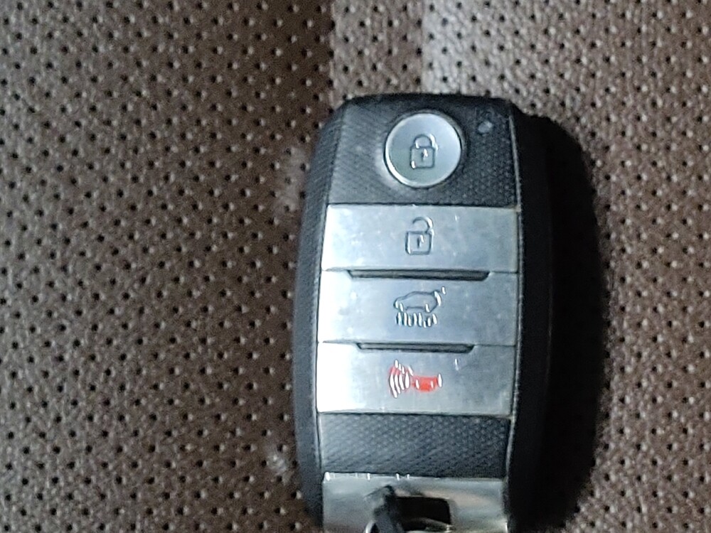 2019 Kia Sorento in Plano, TX 75074 - 18084335 32