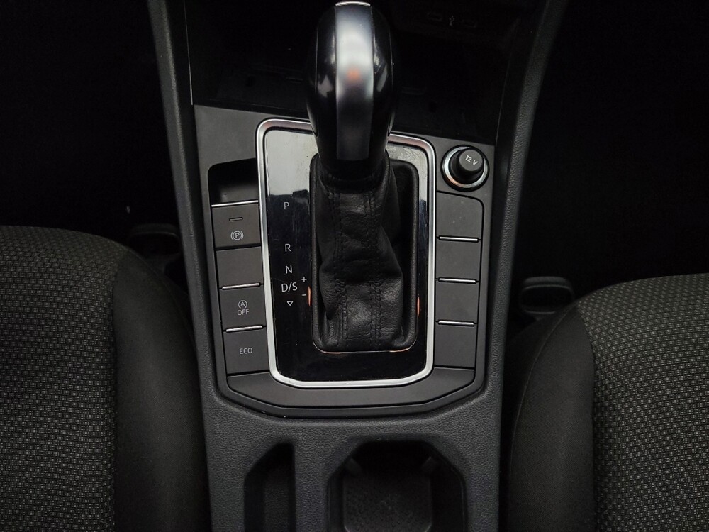 2020 Volkswagen Jetta in Las Vegas, NV 89104 - 18084338 26