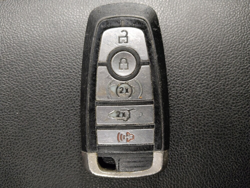 2020 Ford Escape in Houston, TX 77034 - 18084339 32