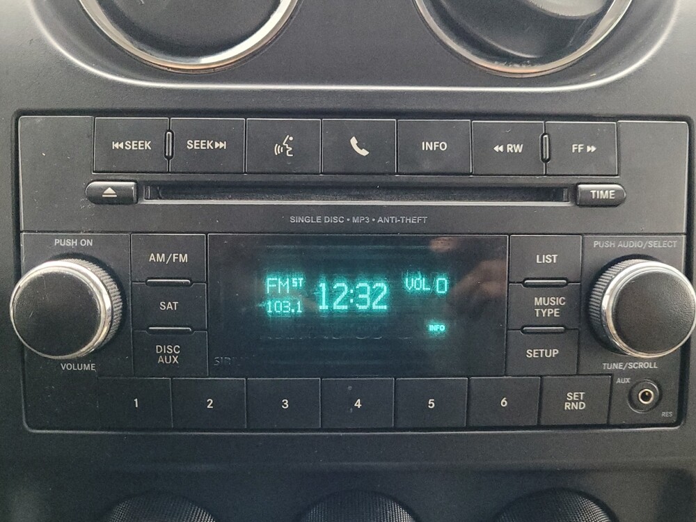 2016 Jeep Compass in Madison, TN 37115 - 18084341 25