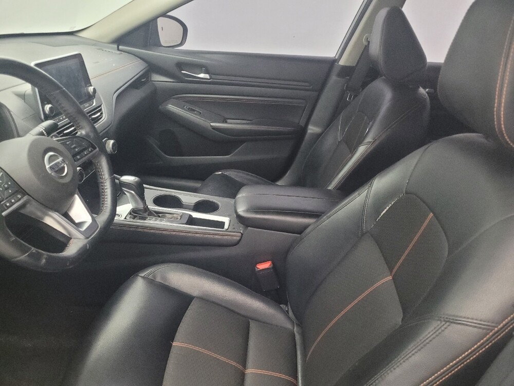 2019 Nissan Altima in Fort Myers, FL 33907 - 18084342 17