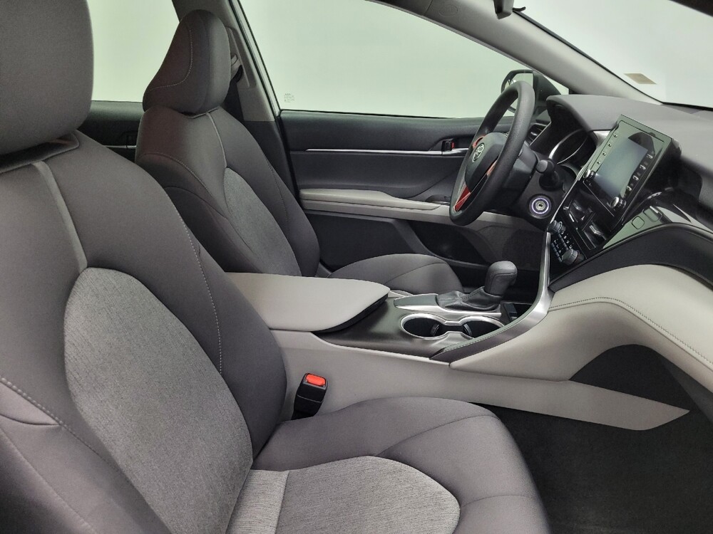 2021 Toyota Camry in Las Vegas, NV 89104 - 18084348 19