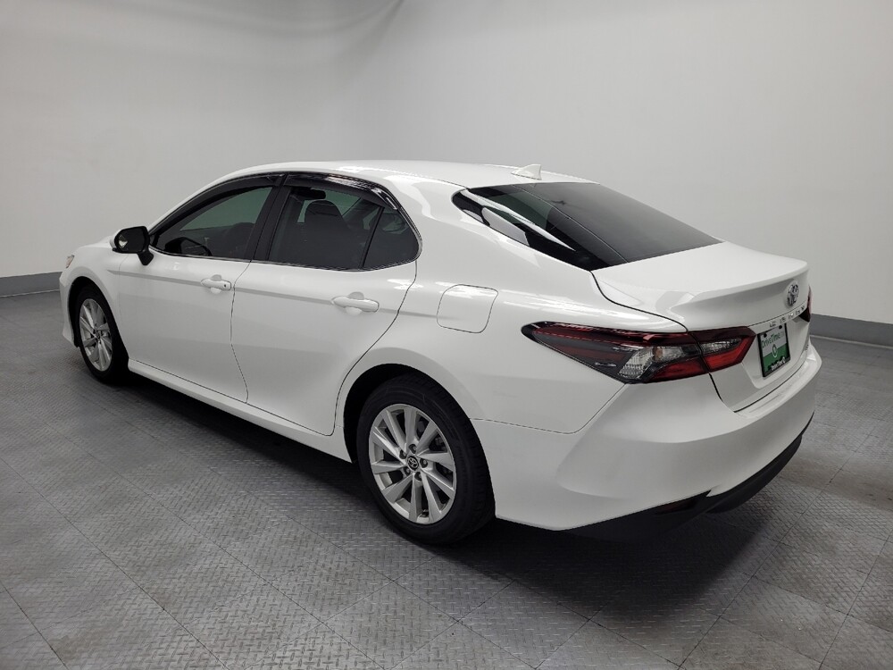 2021 Toyota Camry in Las Vegas, NV 89104 - 18084348 3