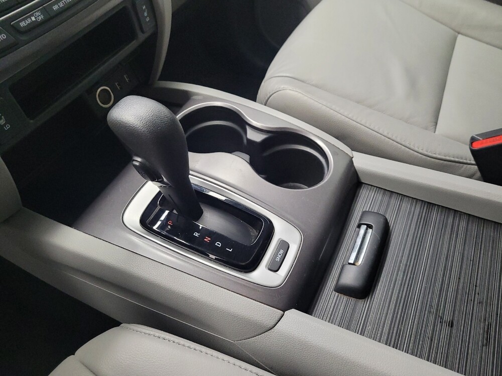 2016 Honda Pilot in Las Vegas, NV 89102 - 18084349 27