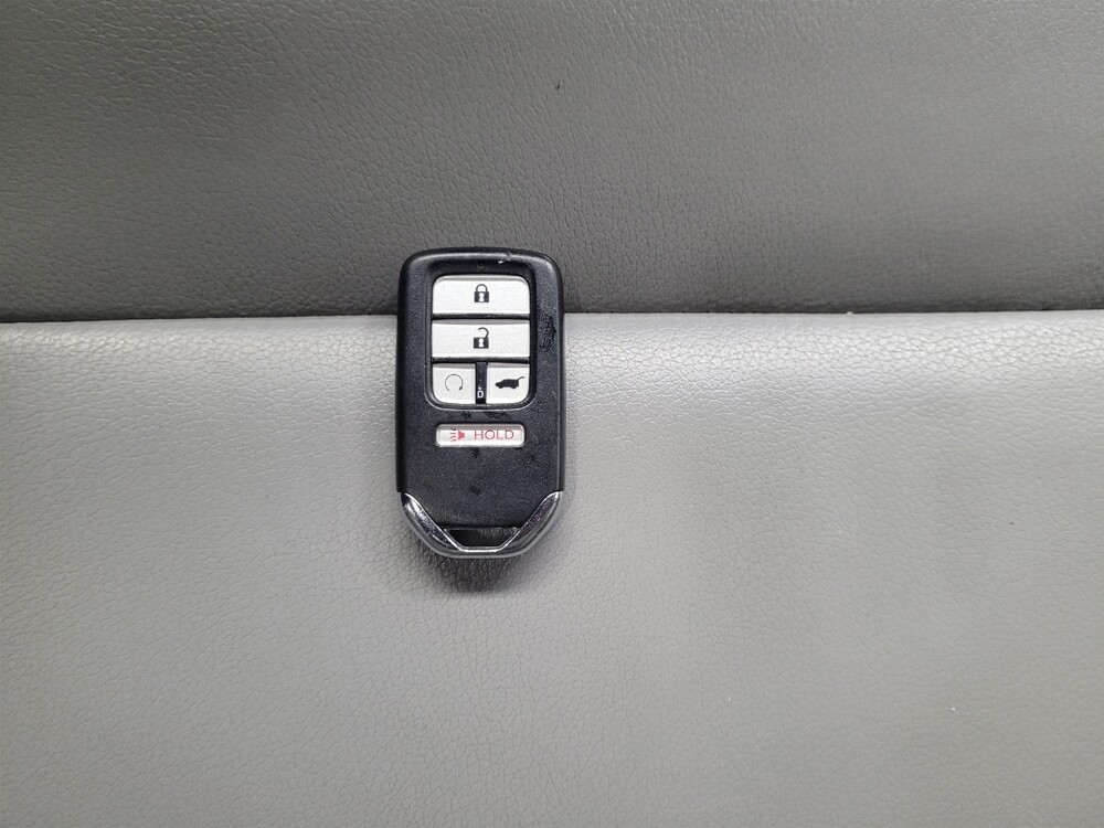 2016 Honda Pilot in Las Vegas, NV 89102 - 18084349 32