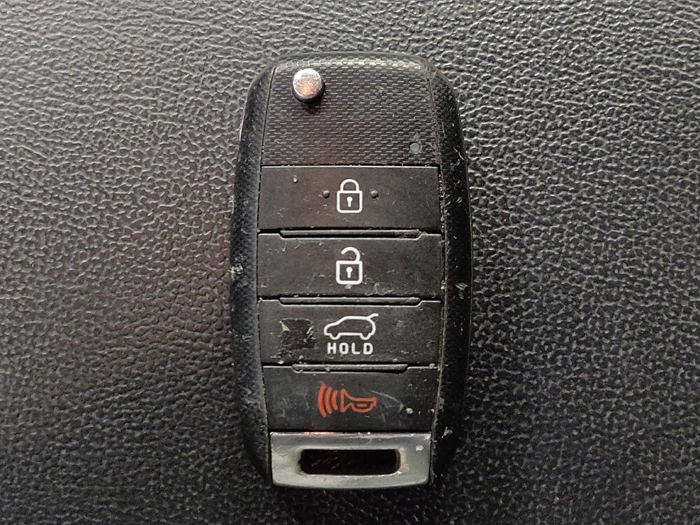 2020 Kia Sorento in San Antonio, TX 78238 - 18084352 32