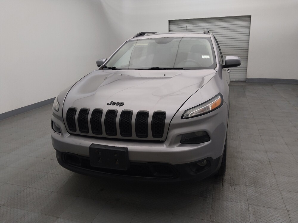 2018 Jeep Cherokee in Houston, TX 77074 - 18084356 15