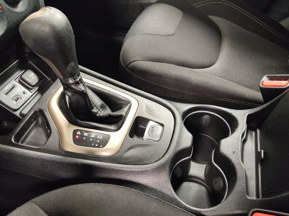 2018 Jeep Cherokee in Houston, TX 77074 - 18084356 26