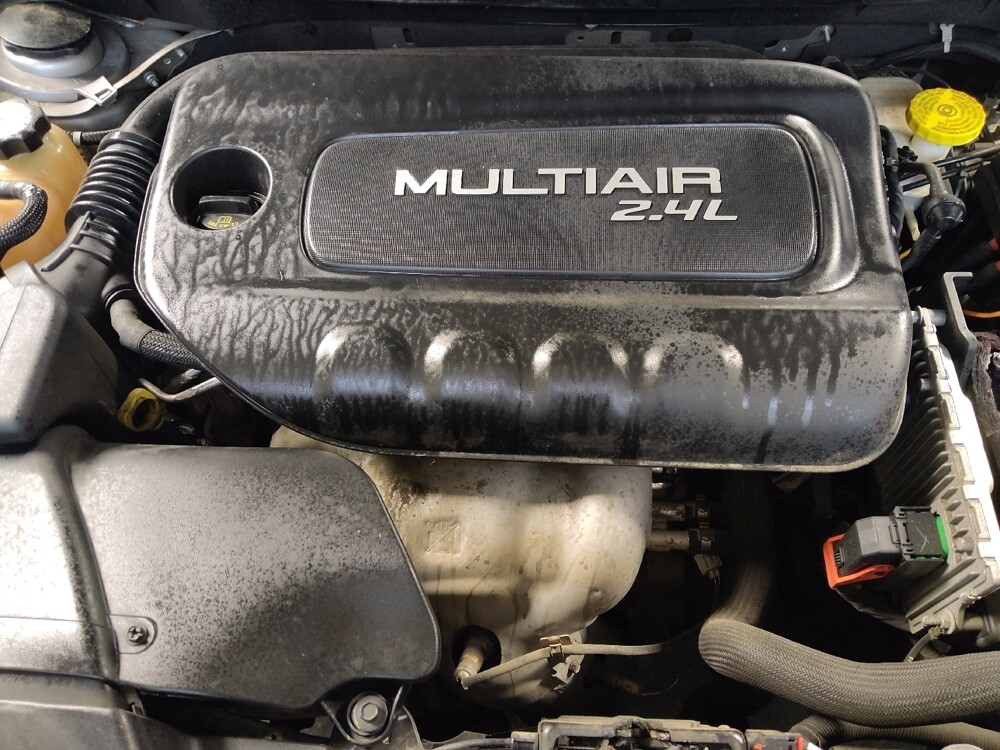 2018 Jeep Cherokee in Houston, TX 77074 - 18084356 30