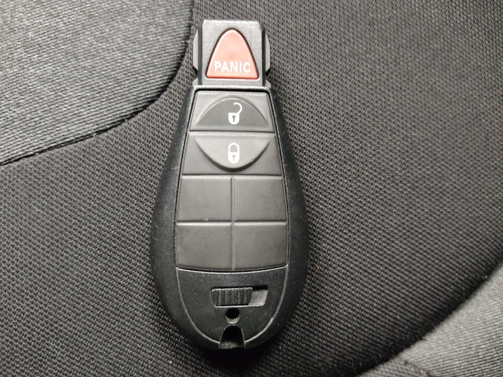 2018 Jeep Cherokee in Houston, TX 77074 - 18084356 32