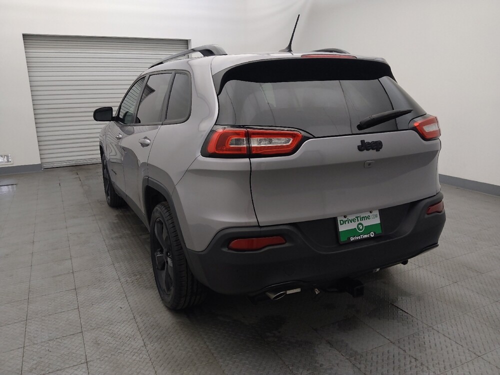 2018 Jeep Cherokee in Houston, TX 77074 - 18084356 5