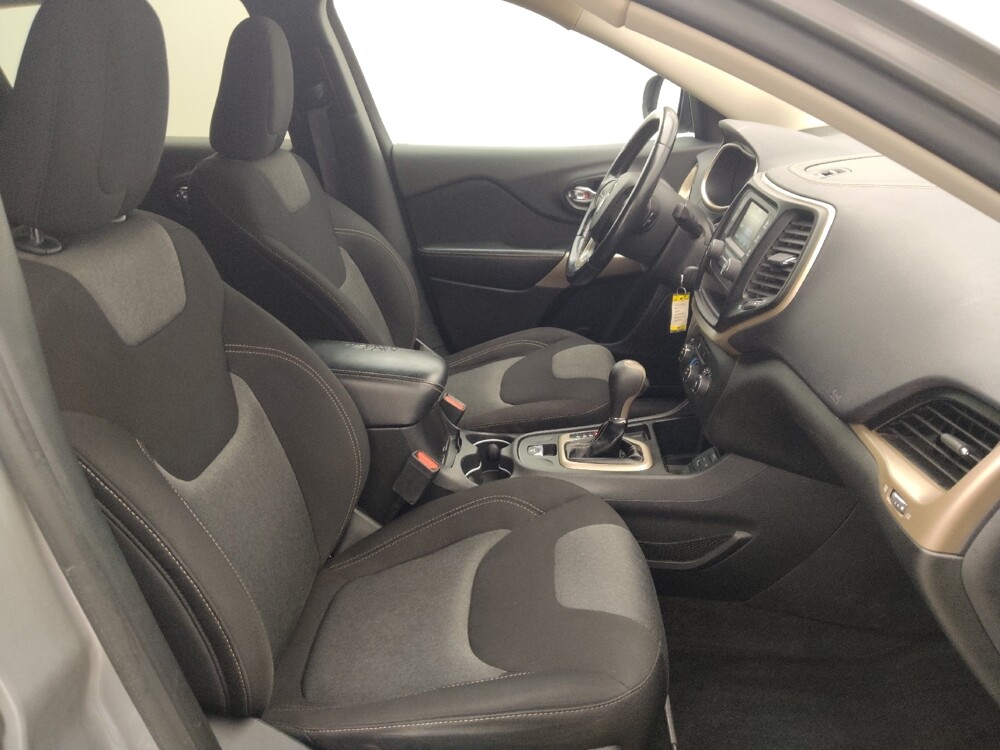 2018 Jeep Cherokee in Houston, TX 77074 - 18084356 21