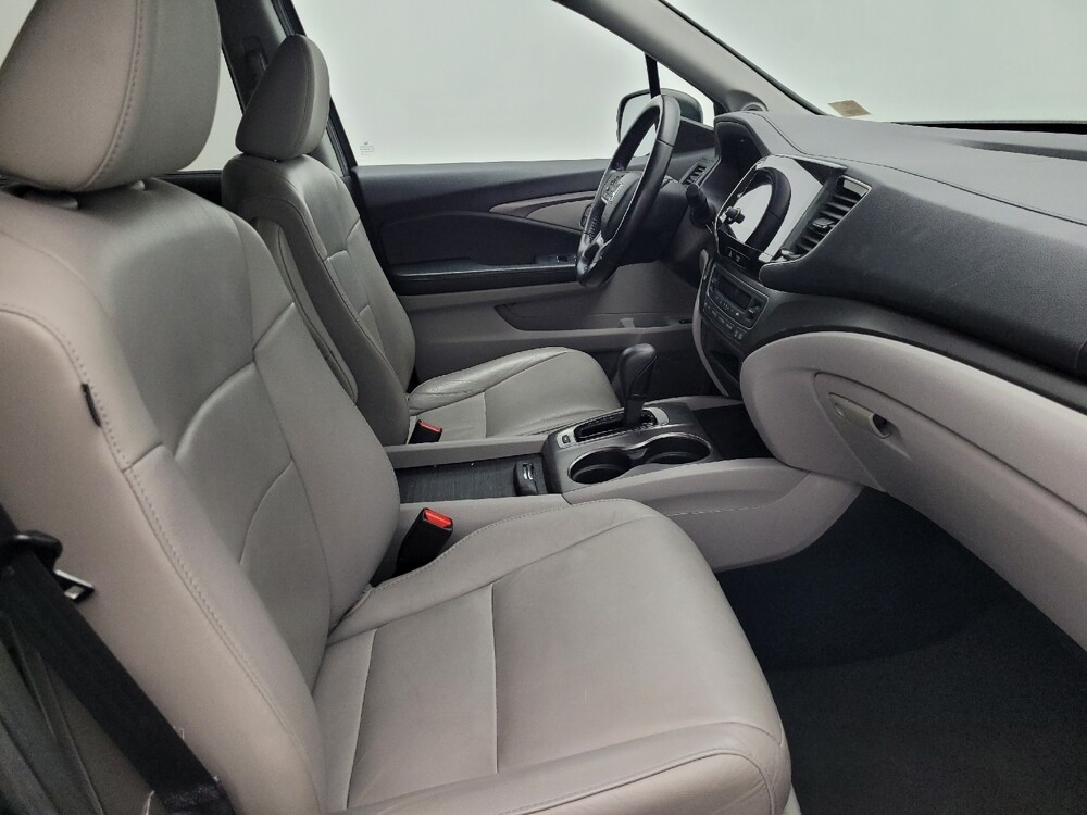 2019 Honda Pilot in Kissimmee, FL 34744 - 18084358 21