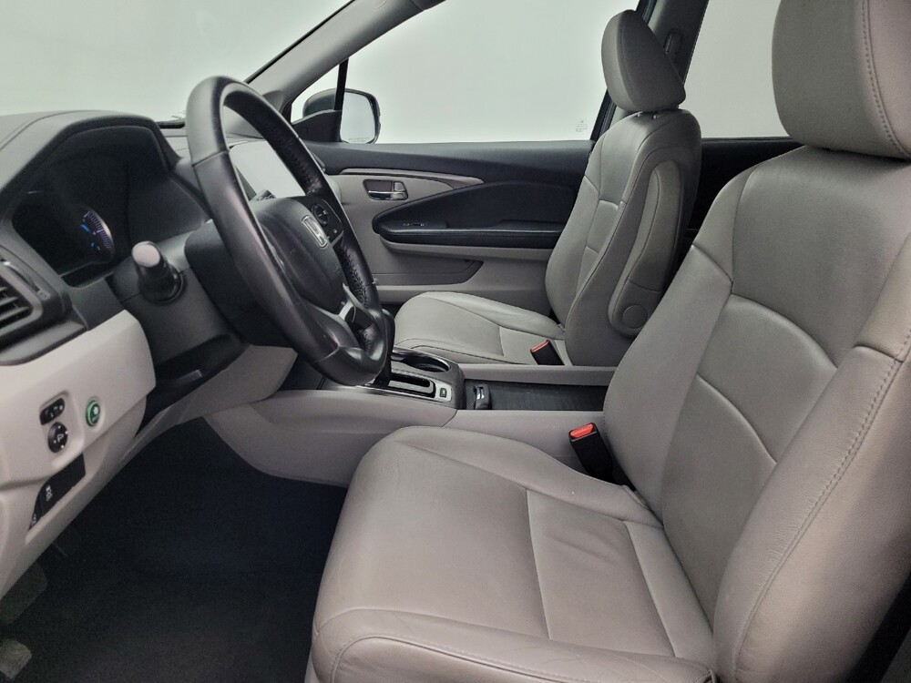 2019 Honda Pilot in Kissimmee, FL 34744 - 18084358 17