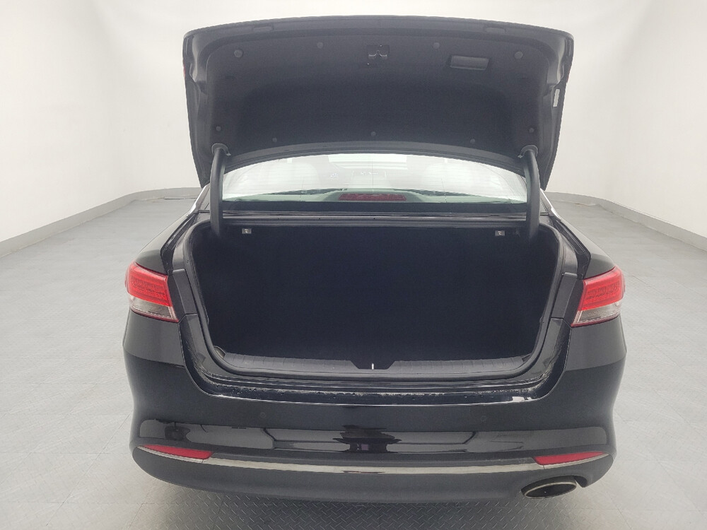 2018 Kia Optima in Laurel, MD 20724 - 18084362 29