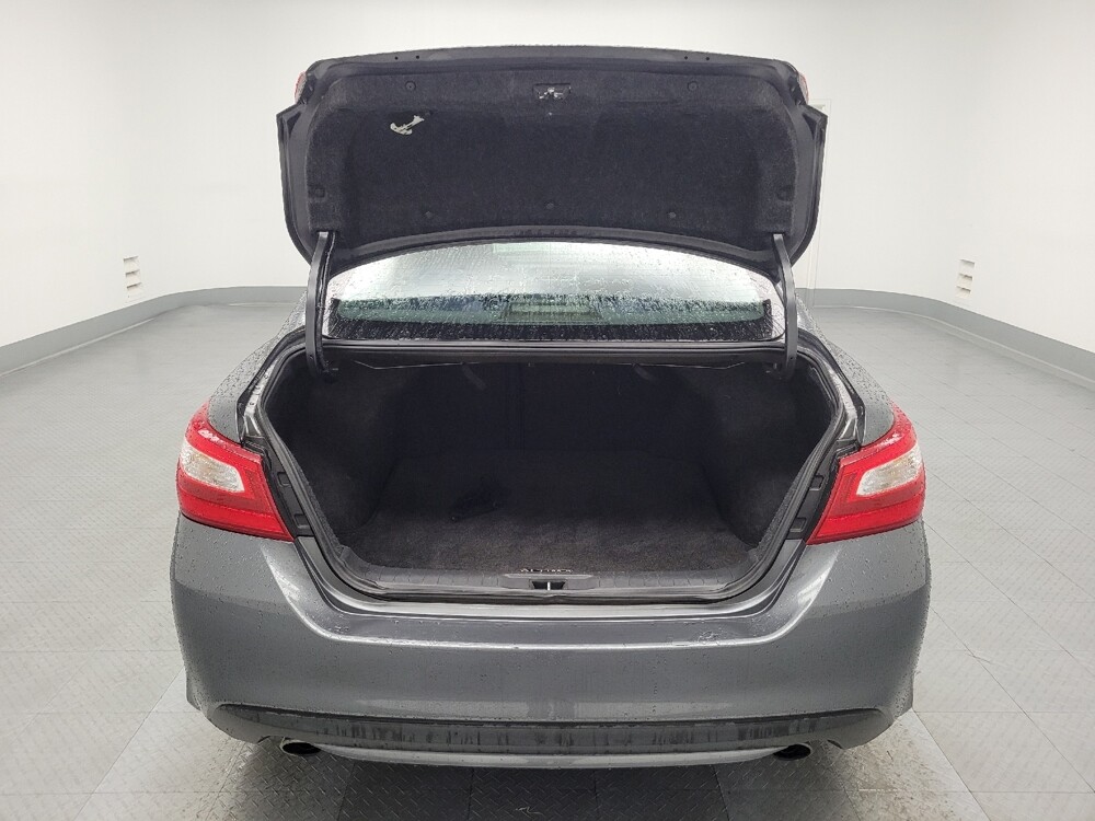 2016 Nissan Altima in Madison, TN 37115 - 18084377 29