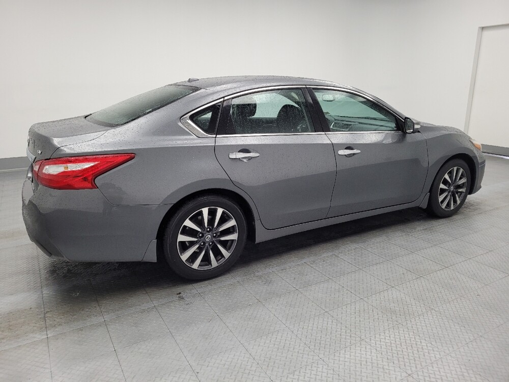 2016 Nissan Altima in Madison, TN 37115 - 18084377 10