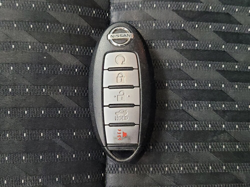 2016 Nissan Altima in Madison, TN 37115 - 18084377 32