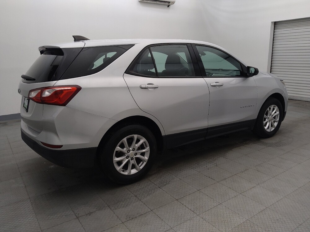 2019 Chevrolet Equinox in Baton Rouge, LA 70816 - 18084384 10