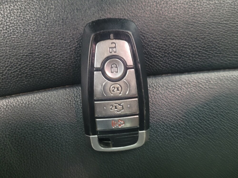 2018 Ford Explorer in Taylor, MI 48180 - 18084393 32