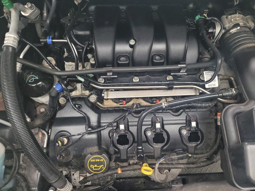 2018 Ford Explorer in Taylor, MI 48180 - 18084393 30