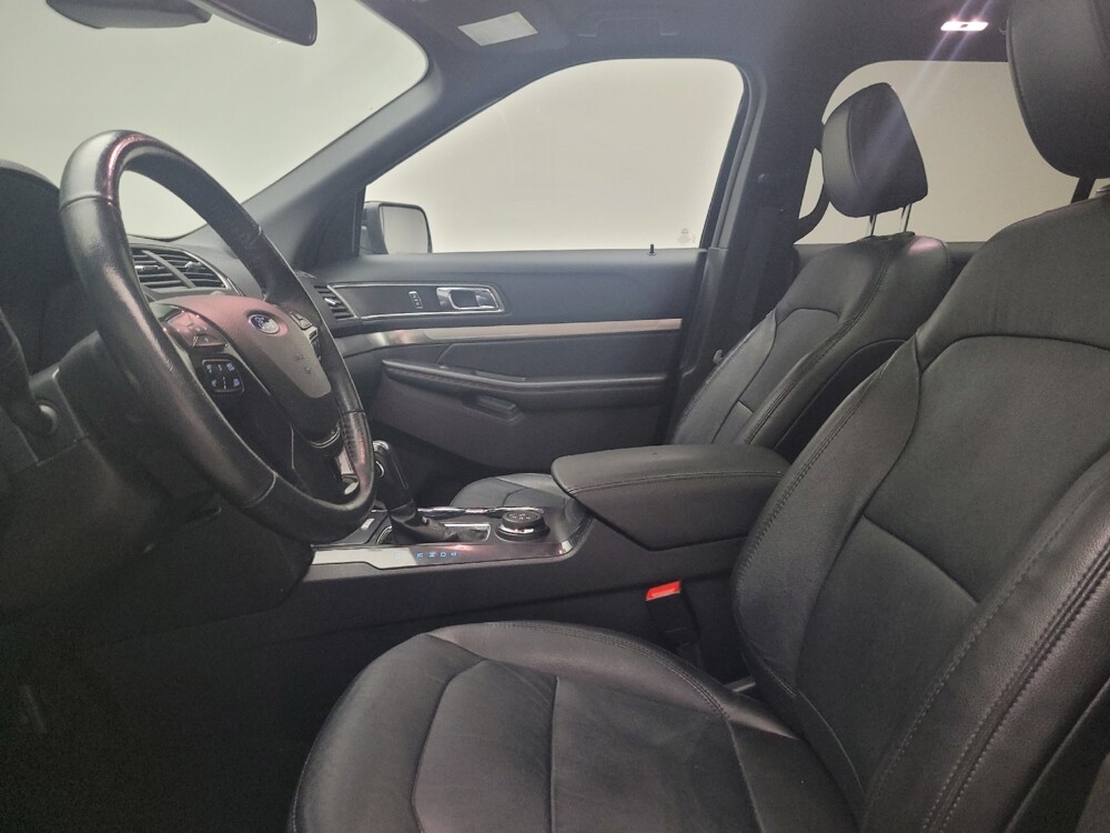 2018 Ford Explorer in Taylor, MI 48180 - 18084393 17