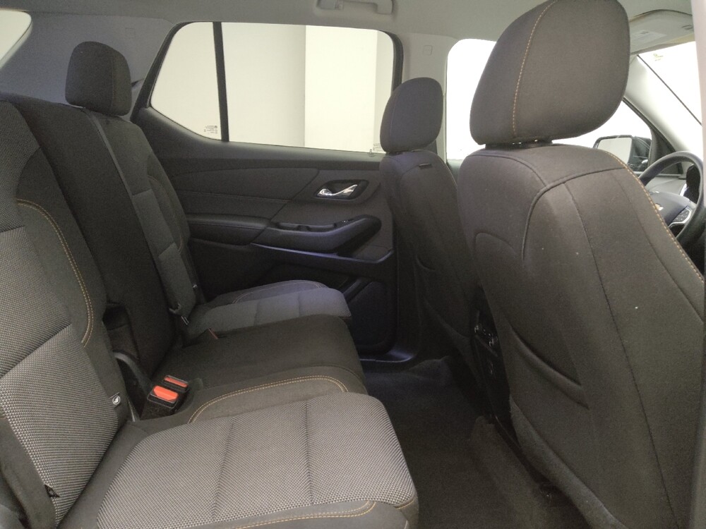 2019 Chevrolet Traverse in Eastpointe, MI 48021 - 18084395 19