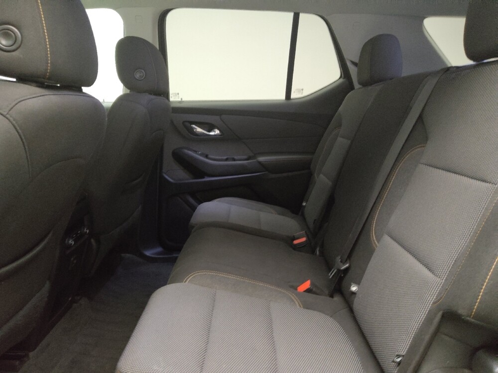 2019 Chevrolet Traverse in Eastpointe, MI 48021 - 18084395 18